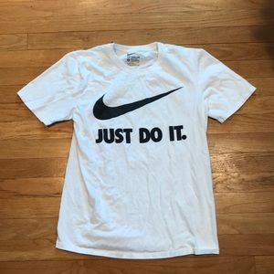 Men’s Small Nike t shirt